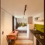 Container Com Deck E Vista I Climatizado E Aconchegante Em Curitiba Na Natureza